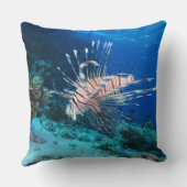 LionfishまたはPterois Miles、海リーフフィッシュ クッション (裏面)