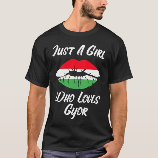 Lips and Mouth Love Hungarian Flag Gyor Tシャツ (正面)