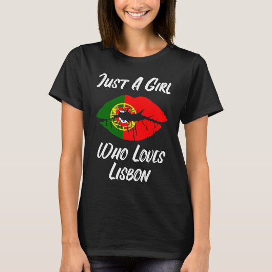 Lips Mouth Love Portuguese Flag Lisbon Tシャツ (正面)