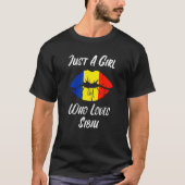 Lips Mouth Love Romanian Flag Sibiu Tシャツ (正面)