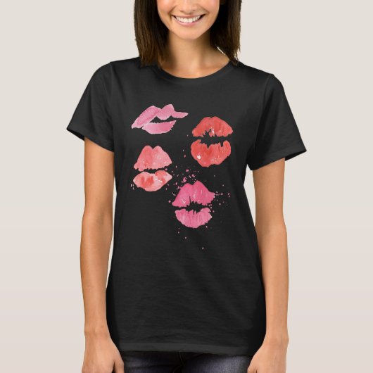 Lipstick Kisses for Valentines Day Tシャツ (正面)