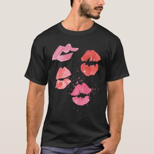 Lipstick Kisses for Valentines Day Tシャツ (正面)