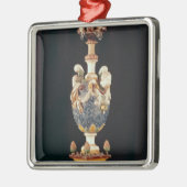 Lisieuxの近くでManerbeで作られるFinial メタルオーナメント (左)