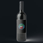 Lit Christmas Graphic Digital Artをゲット ワインラベル<br><div class="desc">緑から青に変化する大文字の「LET'S GET LIT」を持つグラフィック。文字を取り巻く青と緑のラインの円形バーストは、興奮と熱意を伝える。クリスマスの休暇のギフトに最適。</div>