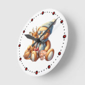 Little bear with fawn in arms winter Christmas ラウンド壁時計 (傾斜)