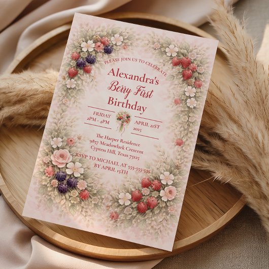 Little Berry Celebration 1st Birthday 招待状