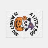 Little Boo Is Almost Due Cute Halloween Pregnancy  フリースブランケット (正面(横))