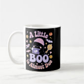 Little Boo Is Almost Due Fun Halloween Cute Pregna コーヒーマグカップ (左)