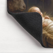 Little Boy Playing His Drum for Baby in Manger マウスパッド (コーナー)