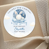 Little Bunny is on the way Baby Shower ラウンドシール