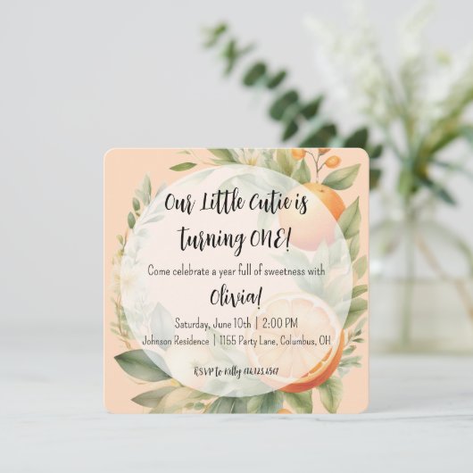 Little Cutie First Birthday Invitation  招待状 (スタンド正面)