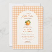 Little Cutie Orange Gingham All in One Baby Shower 招待状 (正面)