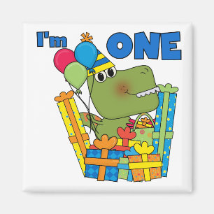 Little Dino 1st誕生日Tシャツとギフト マグネット
