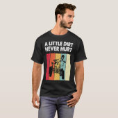 Little Dirt Never Hurt Funny ATV Quad Bike Racing  Tシャツ (正面フル)