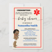 Little Doctor on his way医療オウムBaby Shower 招待状 (正面)