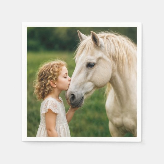 Little Girl Kissing Her Horse スタンダードカクテルナプキン (正面)