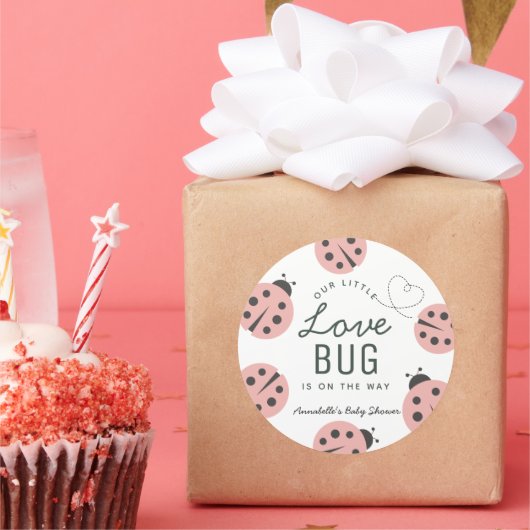 Little Love Bug Pink Ladybug Baby Shower ラウンドシール (パーティー)
