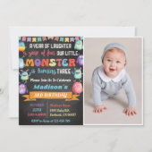 Little Monsterテーマの3番目の誕生日パーティー写真 招待状 (正面)