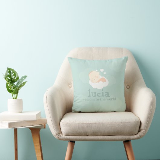 Little One on cloud pillow, New Baby Throw Pillow  クッション (椅子)