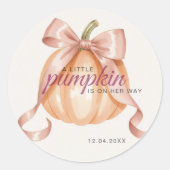 Little Pumpkin on the Way Pink Bow Baby Shower ラウンドシール (正面)