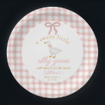 Little Silly Goose Blush Pink Gingham Baby Shower  ペーパープレート<br><div class="desc">Add the sweetest finishing touch to your celebration with these “Sweet Little Silly Goose Will Soon Be on the Loose” baby shower paper plates. Designed with a soft blush pink gingham plaid background and an adorable white goose wearing a pink bow, these charming baby shower plates bring a timeless, preppy...</div>
