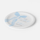 Little Sweetheart Elegant Blue Bow Baby Shower ペーパープレート (アングル)