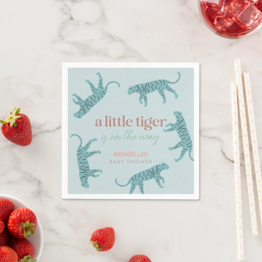 Little Tiger Modern Blue Boy Baby Shower スタンダードカクテルナプキン (インサイチュ)