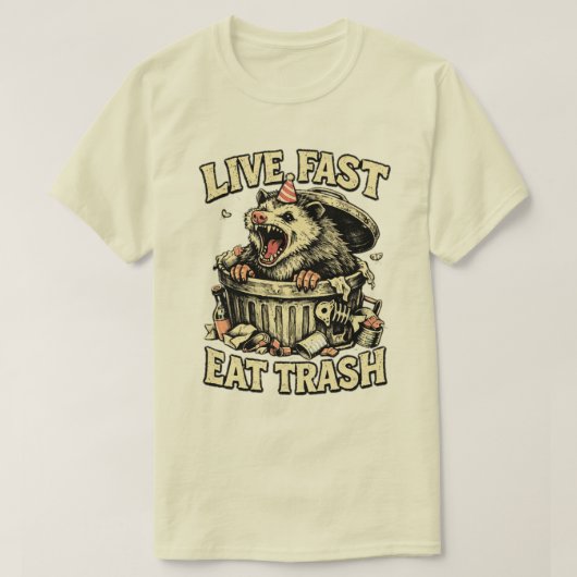 「Live Fast Eat Trash」反逆のアライグマデザイン Tシャツ (デザイン正面)