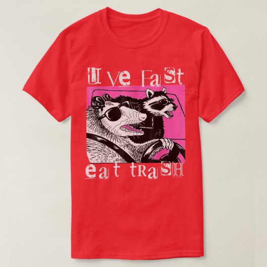 Live Fast Eat Trash Tee Funny Possum Racoon Retro  Tシャツ (デザイン正面)