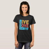 Live Love Law for Aspiring Lawyers and Law Student Tシャツ (正面フル)