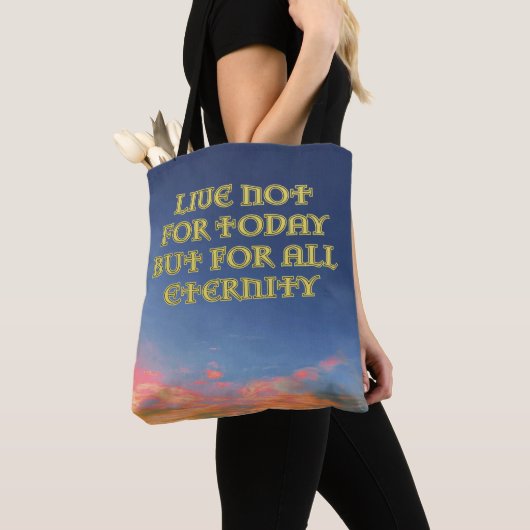 "Live Not For Today" Tote Bag v2 トートバッグ (クローズアップ)