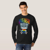 Live With Pride LGBTQ Heart  Cat Hugging LGBTQ Hea Tシャツ (正面フル)