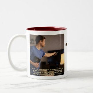 Living faithfully is enough ツートーンマグカップ