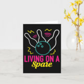 Living On A Spare Funny Bowling League Bowler Vint カード (黄色い花)
