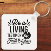 Living Testimony Bible Quote Christian Motivation キーホルダー (裏面)