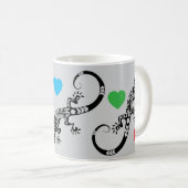 Lizard Lover Coffee Mug with Rainbow Hearts コーヒーマグカップ (正面右)