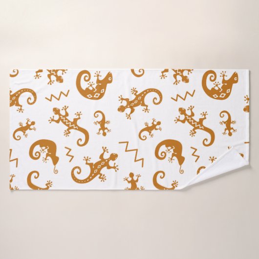 Lizards and chameleons seamless pattern バスタオル (バスタオル)