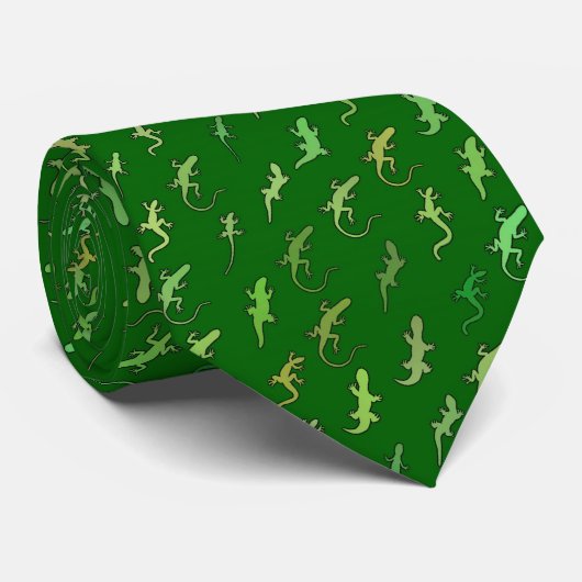Lizards and Geckos, on pine green ネクタイ (ロール)