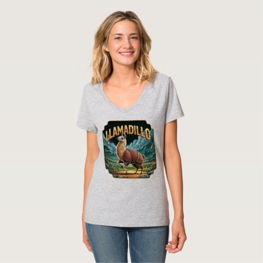 Llamadillo Illustration – Llama Armadillo Funny Tシャツ (正面フル)