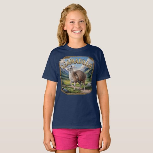 Llamadillo Photographic – Llama Armadillo Funny Tシャツ (正面フル)