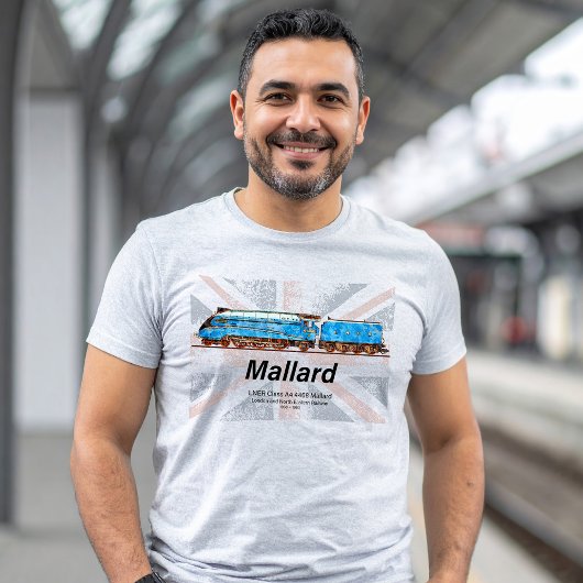 LNERクラスA4マラード機関車のプロフィールと旗 Tシャツ