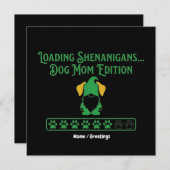 Loading Shenanigans Dog Mom Gnome St Patrick's Day 招待状 (正面/裏面)