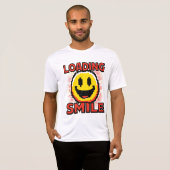 Loading Smile – Retro Pixel Art 8-Bit Smiley Face Tシャツ (正面フル)
