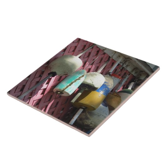 Lobster Buoys on Pink Lattice - Martha's Vineyard タイル (側面)