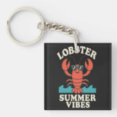 Lobster Summer Vibes – Cute Coastal Crab キーホルダー (正面)
