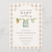 Locally Grown Farmers Market Gingham Baby Shower 招待状 (正面)