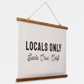 Locals Only Sign Custom Name Beach House Decor 吊り下げ型タペストリー (傾斜あり)