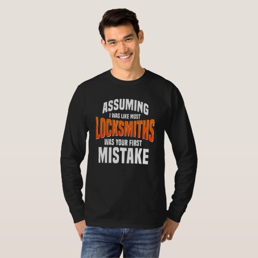 Locksmith Key Maker Locksmithing Lock Picker Techn Tシャツ (正面フル)