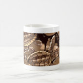 Loggerhead Sea Turtle Hatchlingsの図 コーヒーマグカップ (中央)
