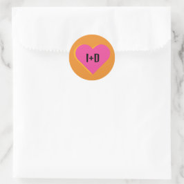 Logo Boda Corazón Rosa y Naranja con Iniciales ラウンドシール